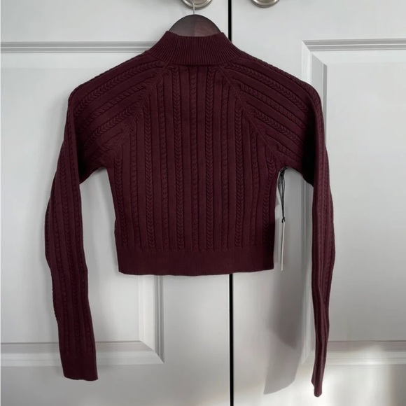 Aritzia Sunday Best Sweater - Picture 2 of 9